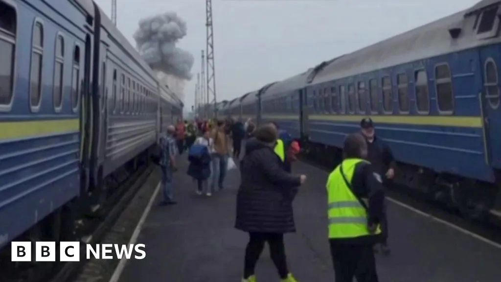 Russia hits Ukrainian train shortly after Boris Johnson and top European officials leave station