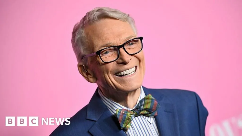Legendary costume designer Bob Mackie dies aged 87