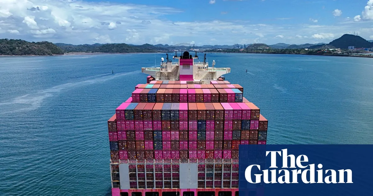 Panama canal traffic to be cut again as drought from El Niño worsens