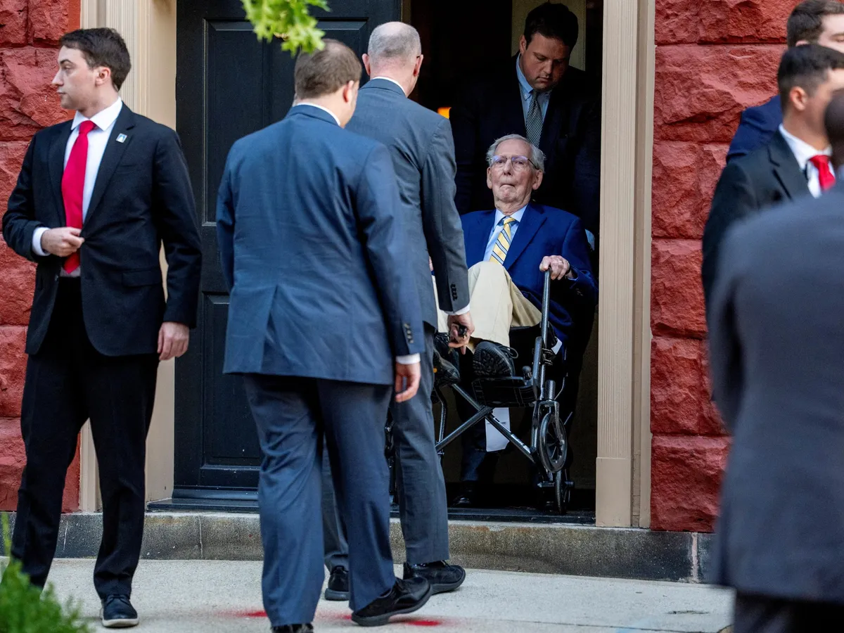 Mitch McConnell returns to US Senate after three-month absence