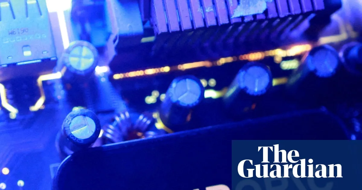 Anthropic lands deal in $31bn datacentre in western Queensland, David Crisafulli says
