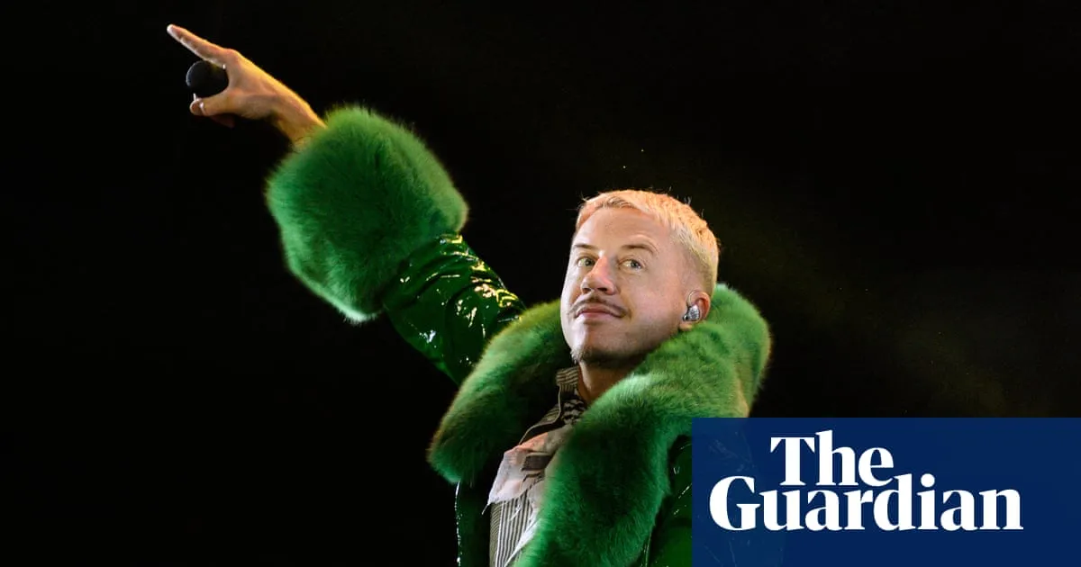 Macklemore pledges his $1m Ed Sheeran tour salary to Palestine
