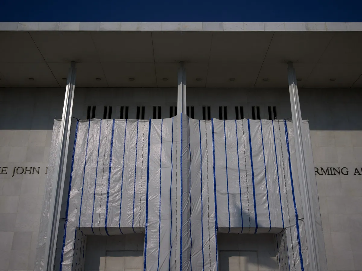 US judge orders 30-day notice prior to any Kennedy Center physical changes