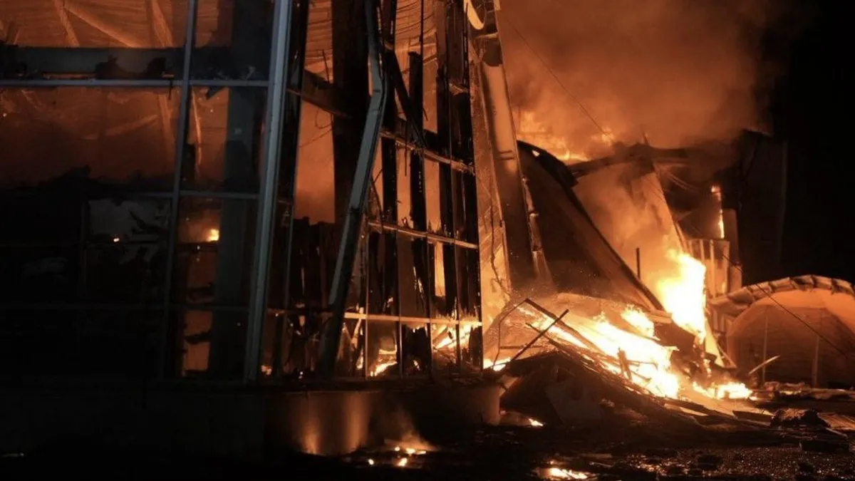 Fire engulfs Zaporizhzhia shopping centre after Russian strike