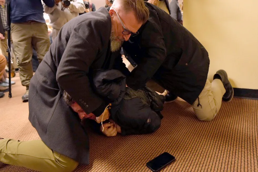 Man arrested after spraying unknown substance on Rep. Ilhan Omar at Minneapolis town hall
