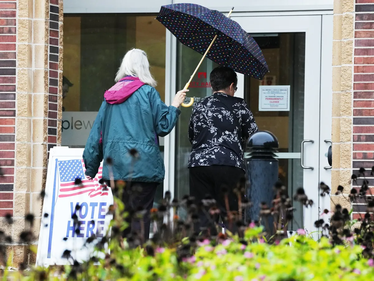 Early in-person voting begins in the 2026 US midterm elections in Virginia