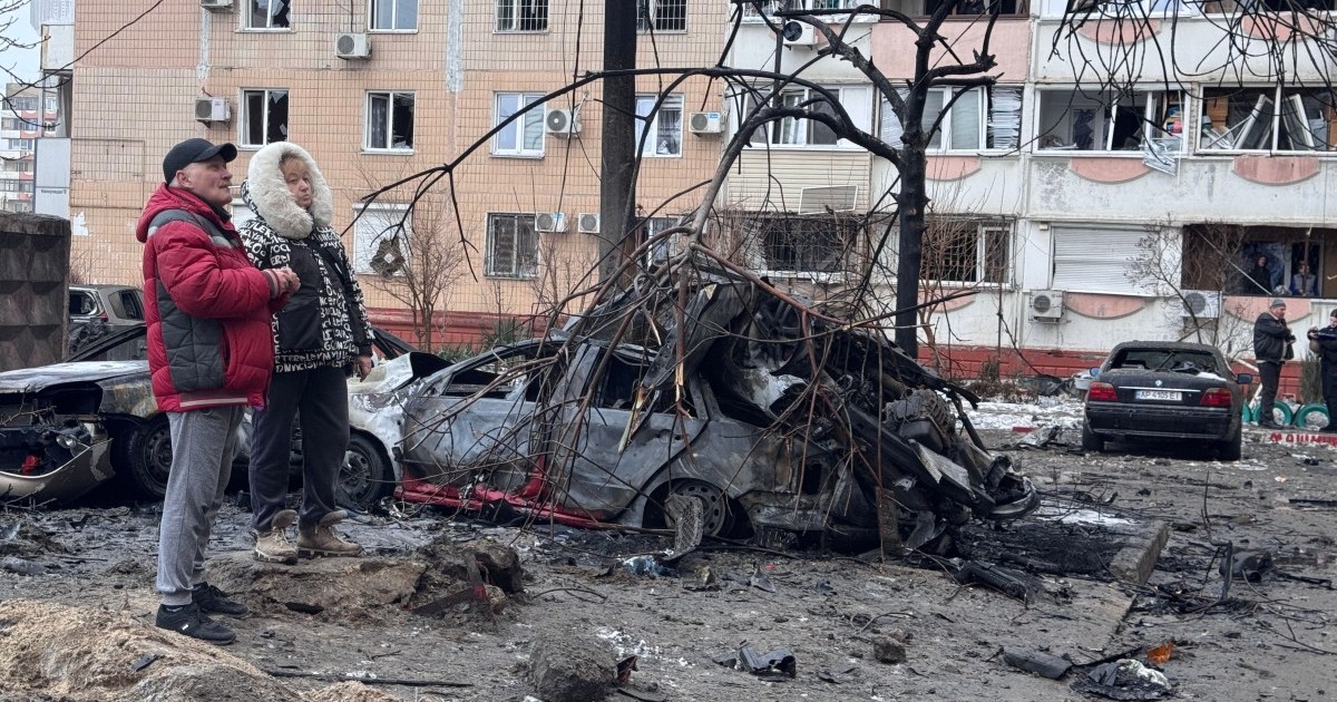 At least three people killed in Russian attacks on Ukraine