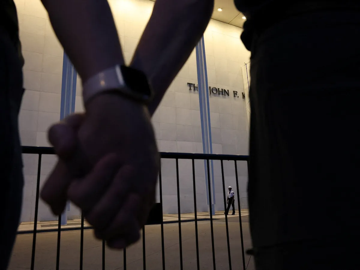 Demonstrators in US form human chain to protest Kennedy Center closure vote