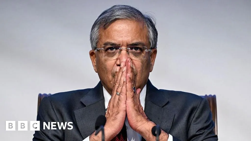 Why India's Election Commission is in the eye of a storm - again
