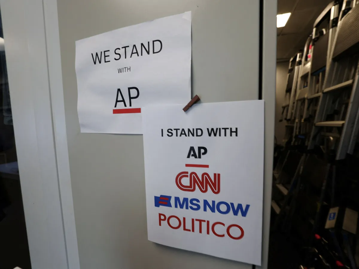Media outlets access to White House restored after a chaotic few hours