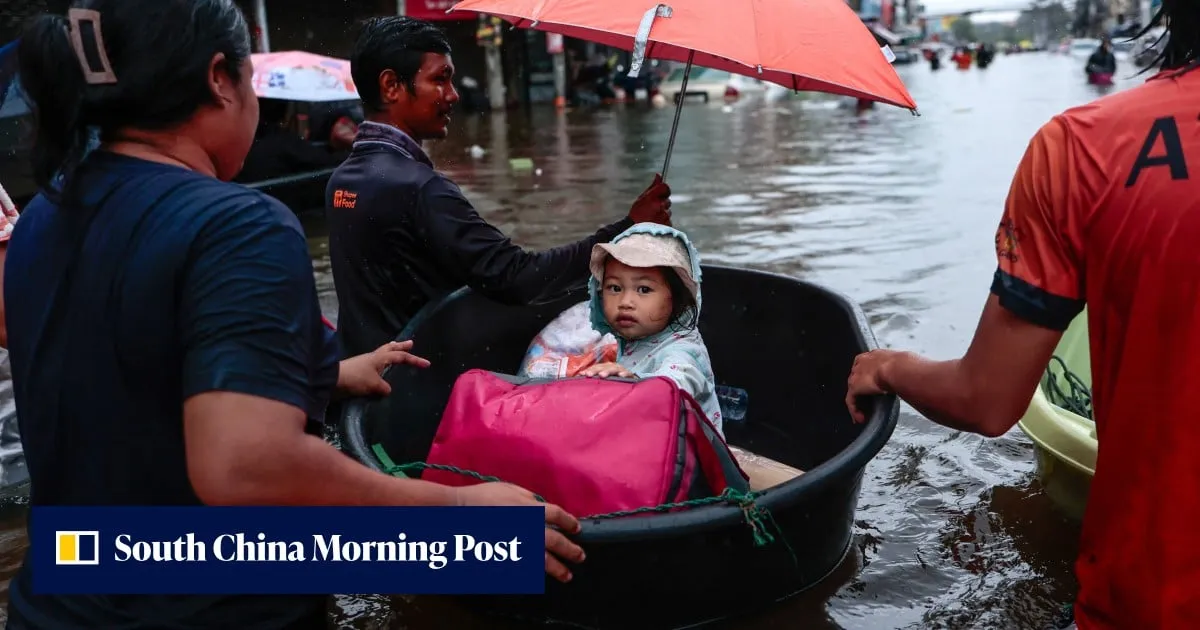 Bangkok flood warnings ‘came too late’ Thais say, worst flood in 15 years