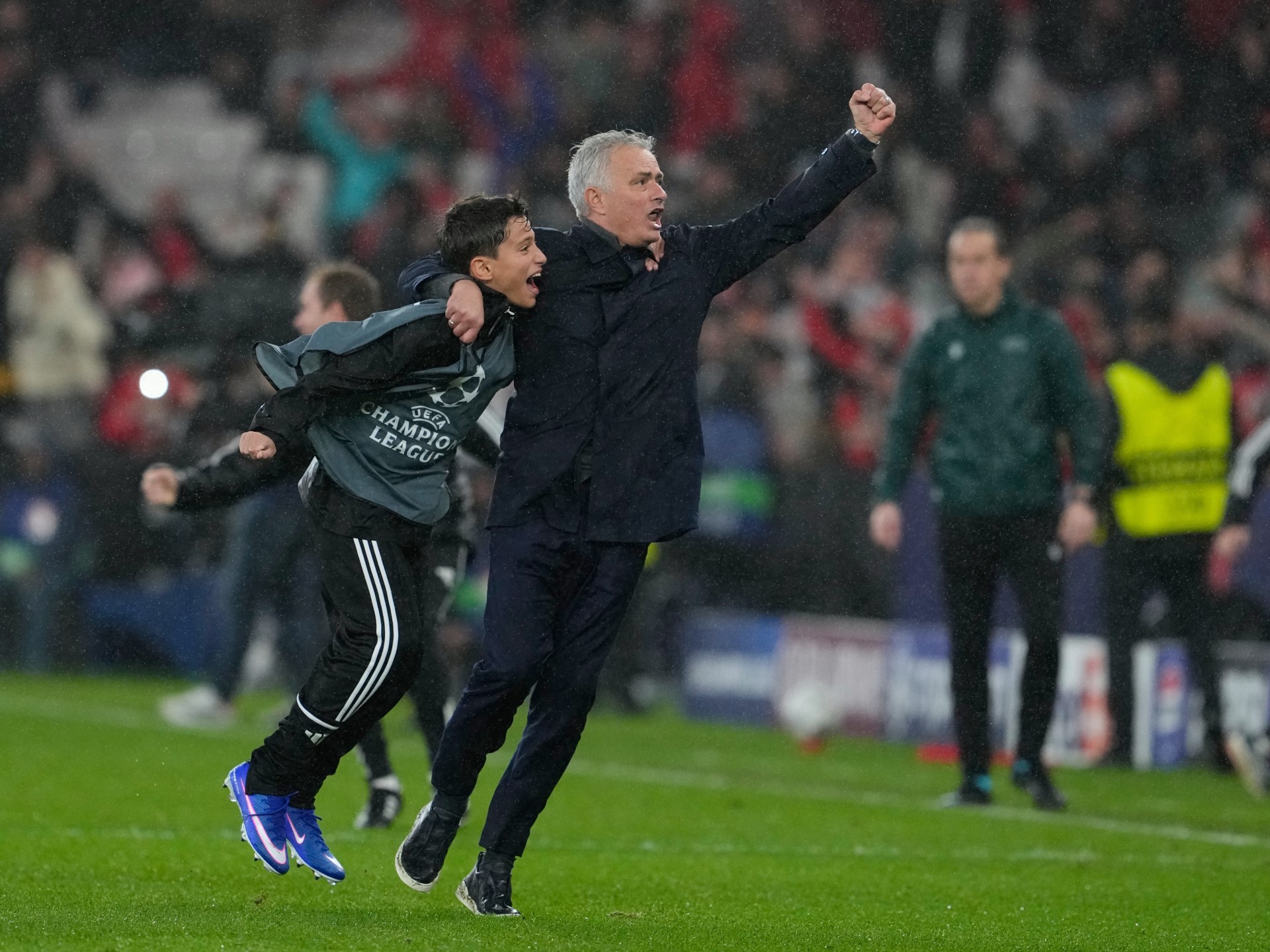 Mourinho’s Benfica drag Real Madrid with them to Champions League playoffs