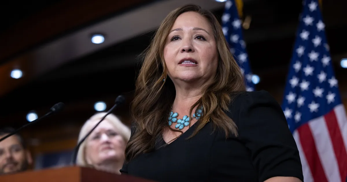 Arizona Lawmaker Proposes More Federal Support for English Fluency Services