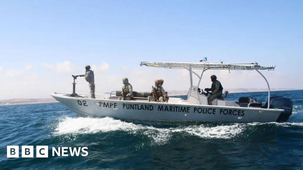 Somali pirates killed oil tanker crew before rescue, official tells BBC