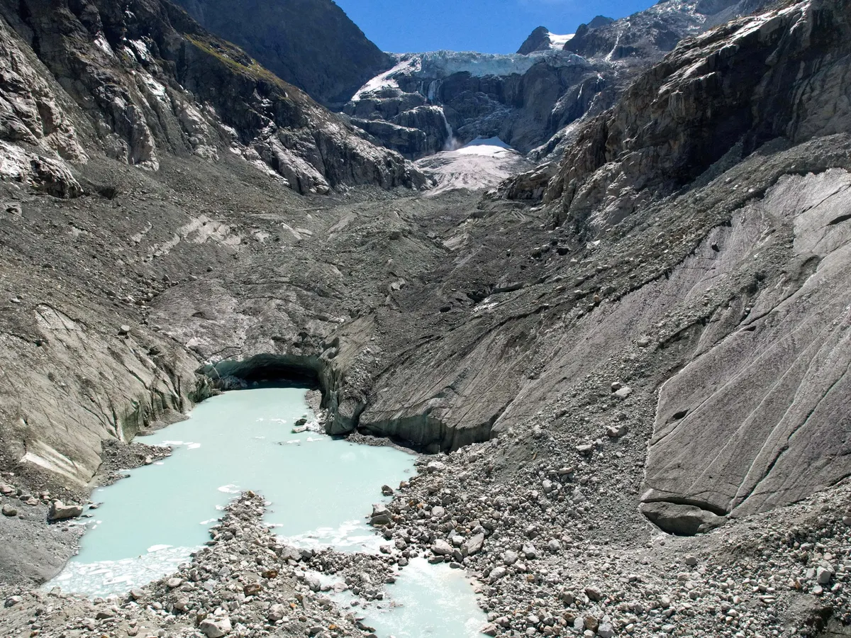 How Switzerland lost 20 percent of its ice in five years