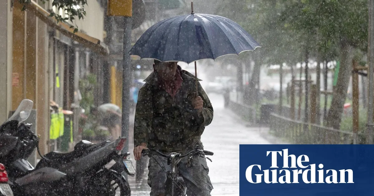 Eastern Spain braces for torrential rain and flooding