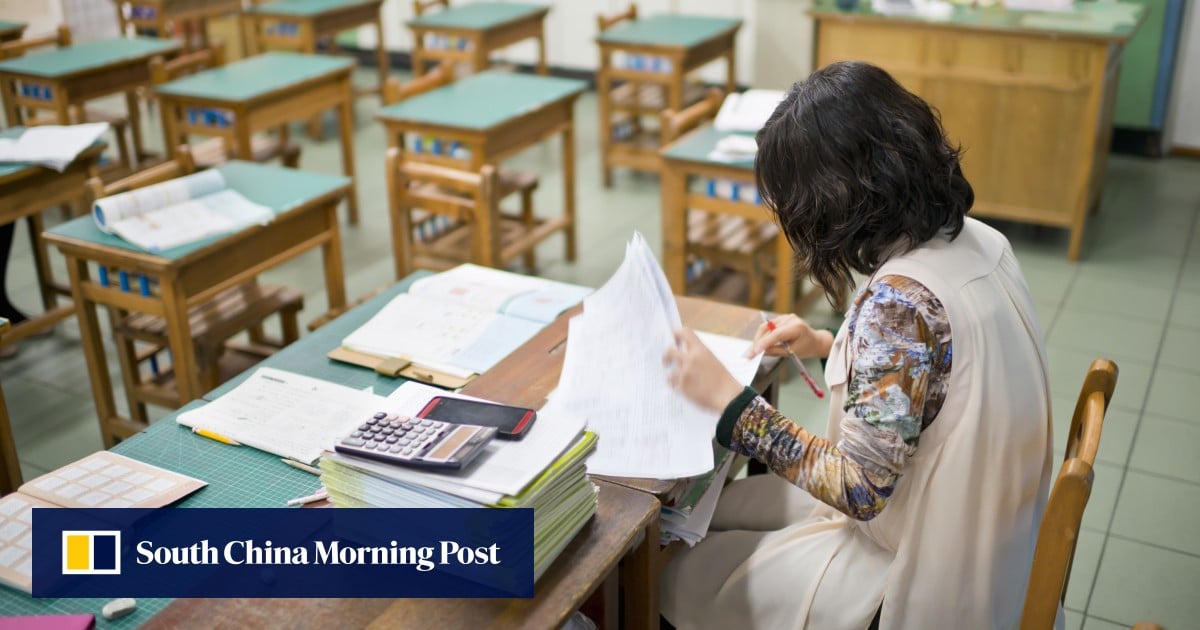 Hong Kong teachers required to renew practising certificates every 3 years