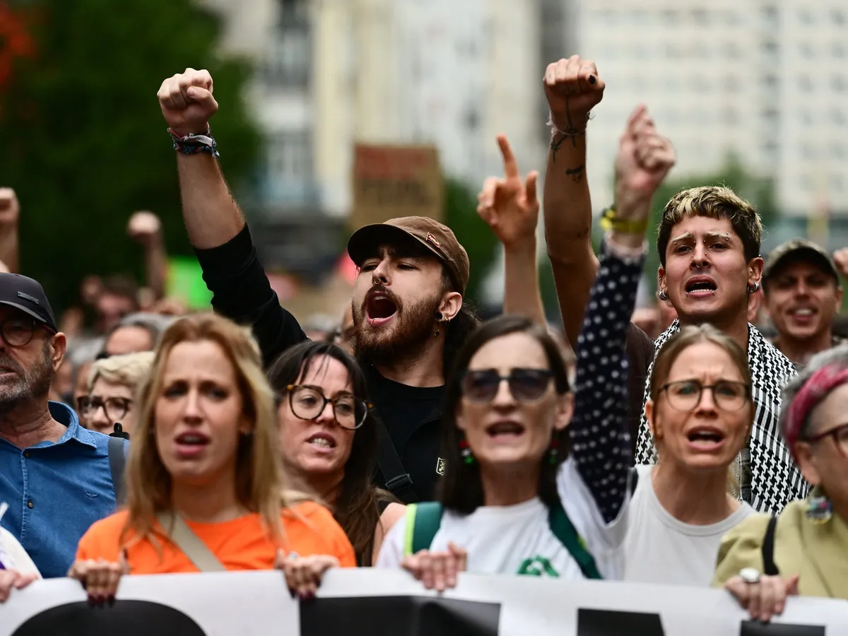 Tens of thousands protest in Spain after failed housing reforms