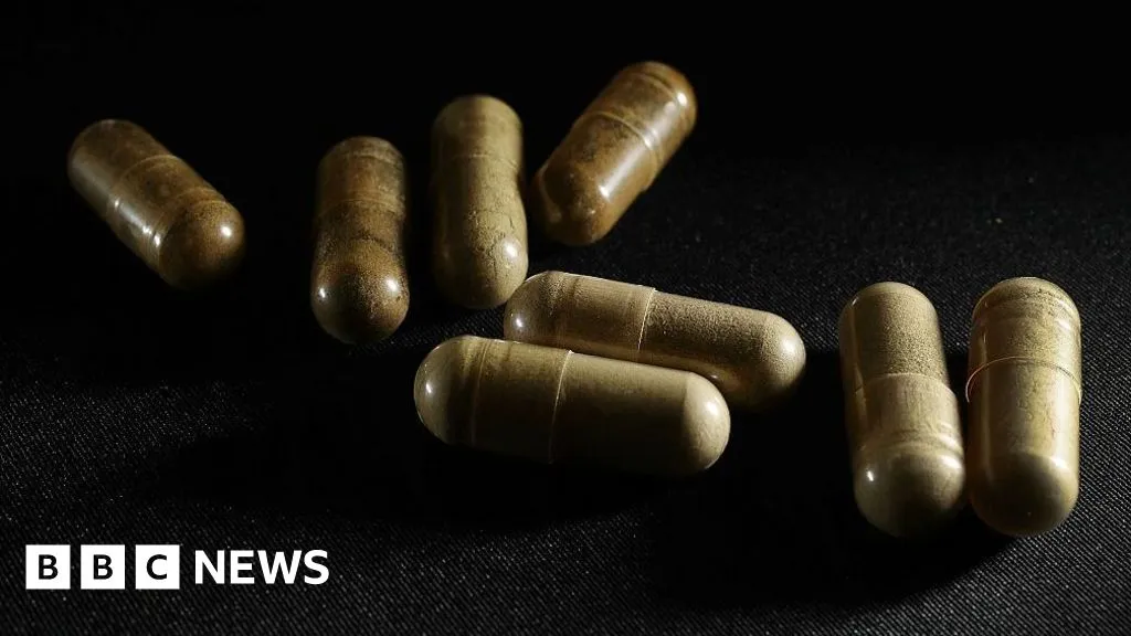 US father and son arrested after 'gas station heroin' deaths