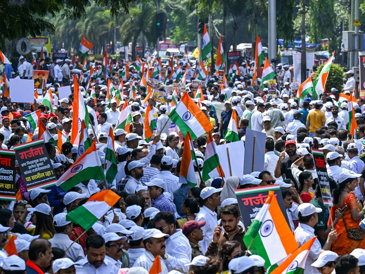 Mass protests demanding poll chief resignation shake India for third day