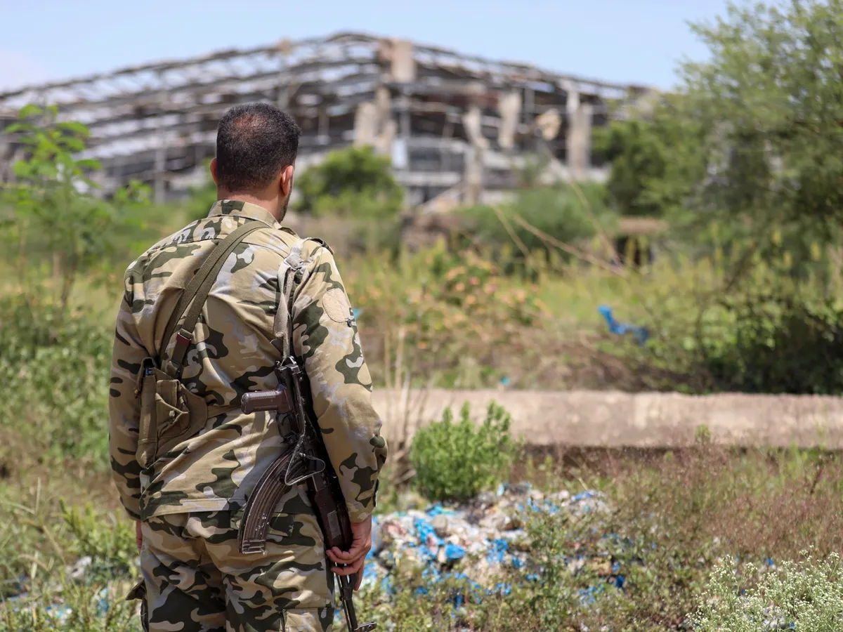 Yemen forces claim to seize Dhubab, sites near Bab al-Mandeb from Houthis
