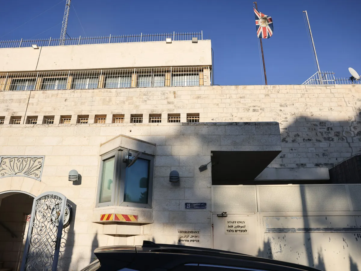 UK ‘threatens to expel 27 Israeli diplomats’ over Jerusalem consulate