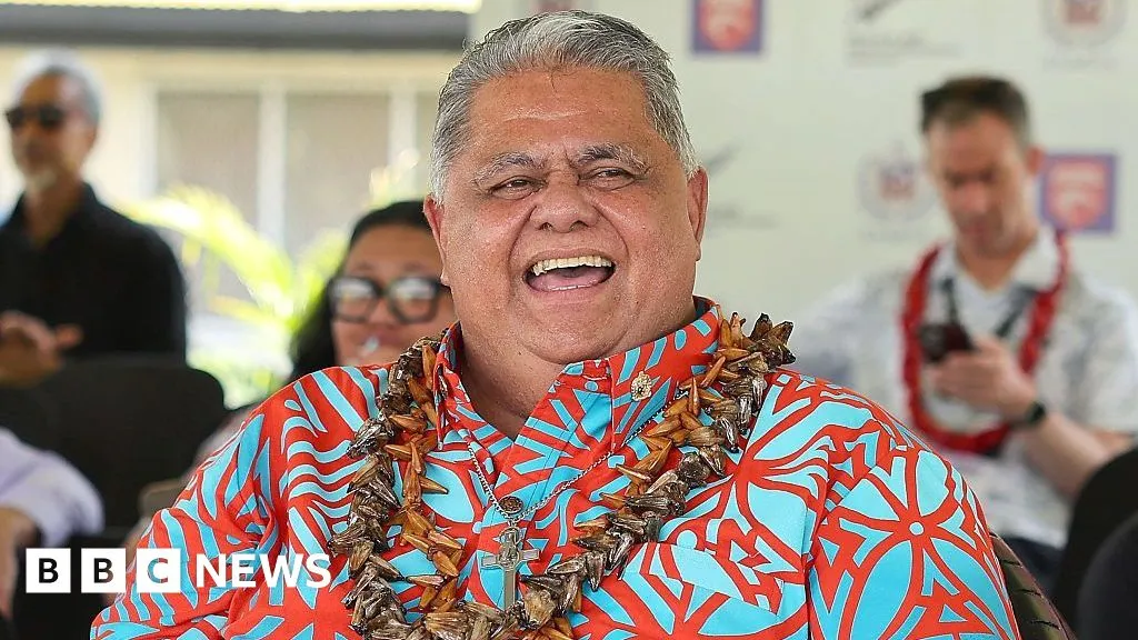 Samoa leader apologises for Nazi salute after video from 2007 emerges