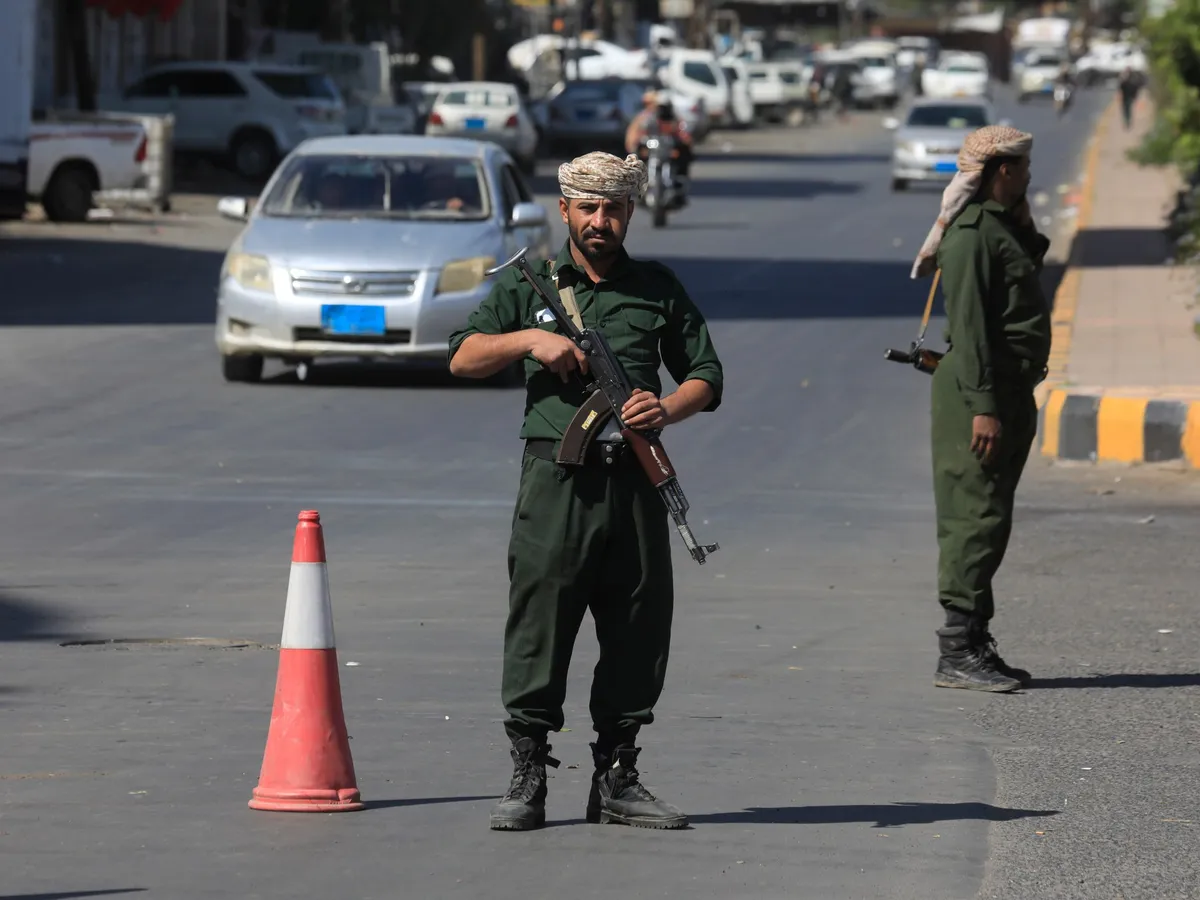 Yemen war live: Yemeni forces claim key heights as Houthi attacks go on