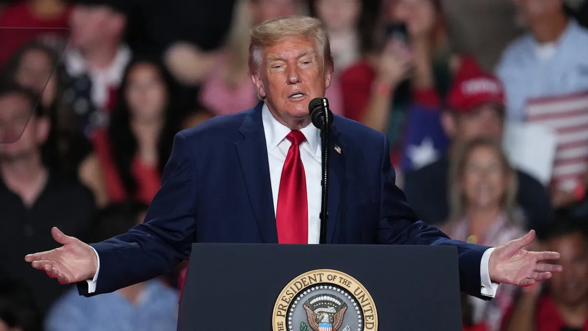 Trump interrupted by protesters at Texas rally