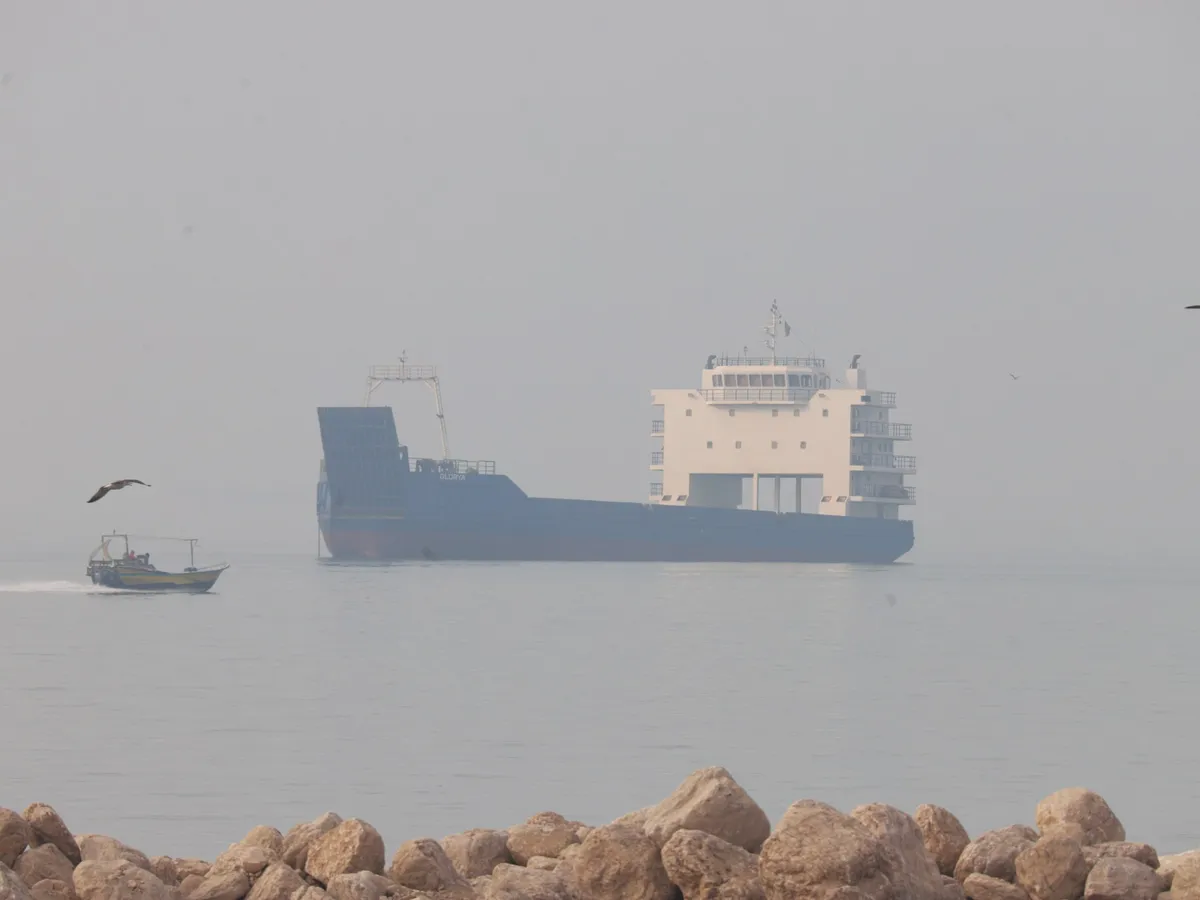 The Hormuz bonus: Sailor salaries soar for transits amid Iran war