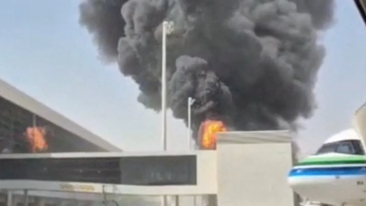 Saudi Arabia reopens Riyadh airport after Houthi attack kills three