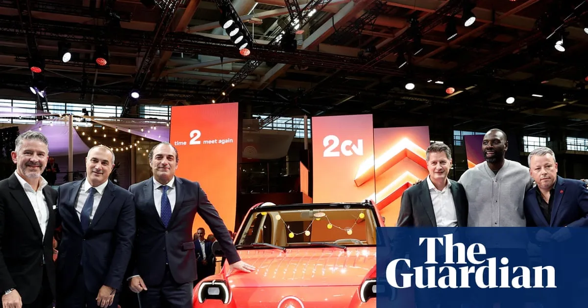 Stellantis and Renault back UK to get EU car industry protection