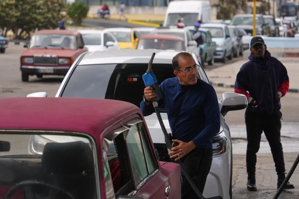 Trump threatens tariffs on any country selling oil to Cuba, backing Mexico into a corner
