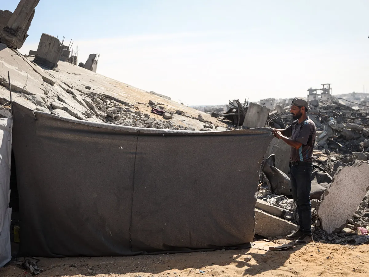 Israel’s Yellow Line in Gaza advances, leaving displaced with nowhere to go