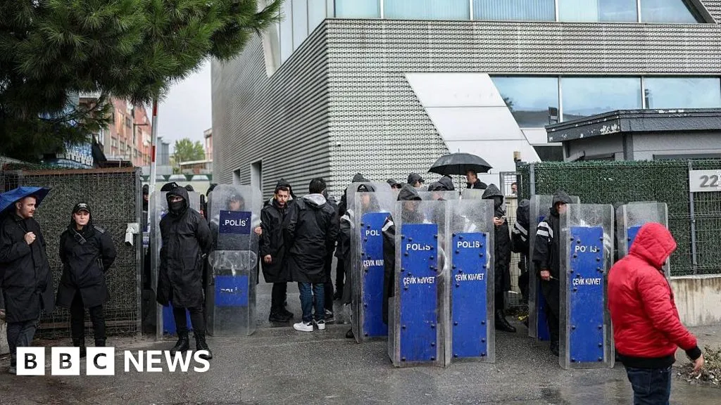 Turkey police raid opposition TV station, halting live broadcasts