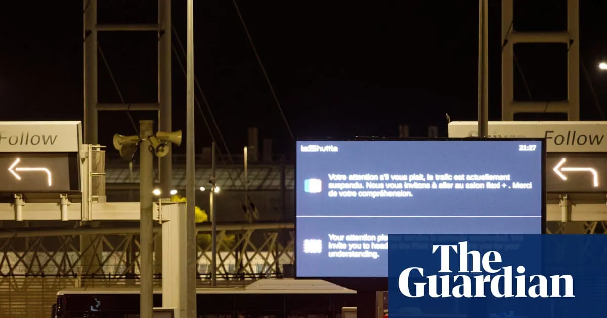 Nineteen injured in collision between minibus and train on Eurotunnel loading platform