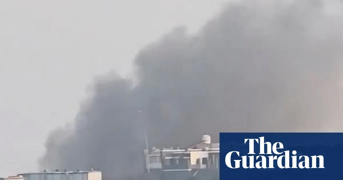 Houthi missiles strike Saudi-led forces HQ at presidential palace in Aden
