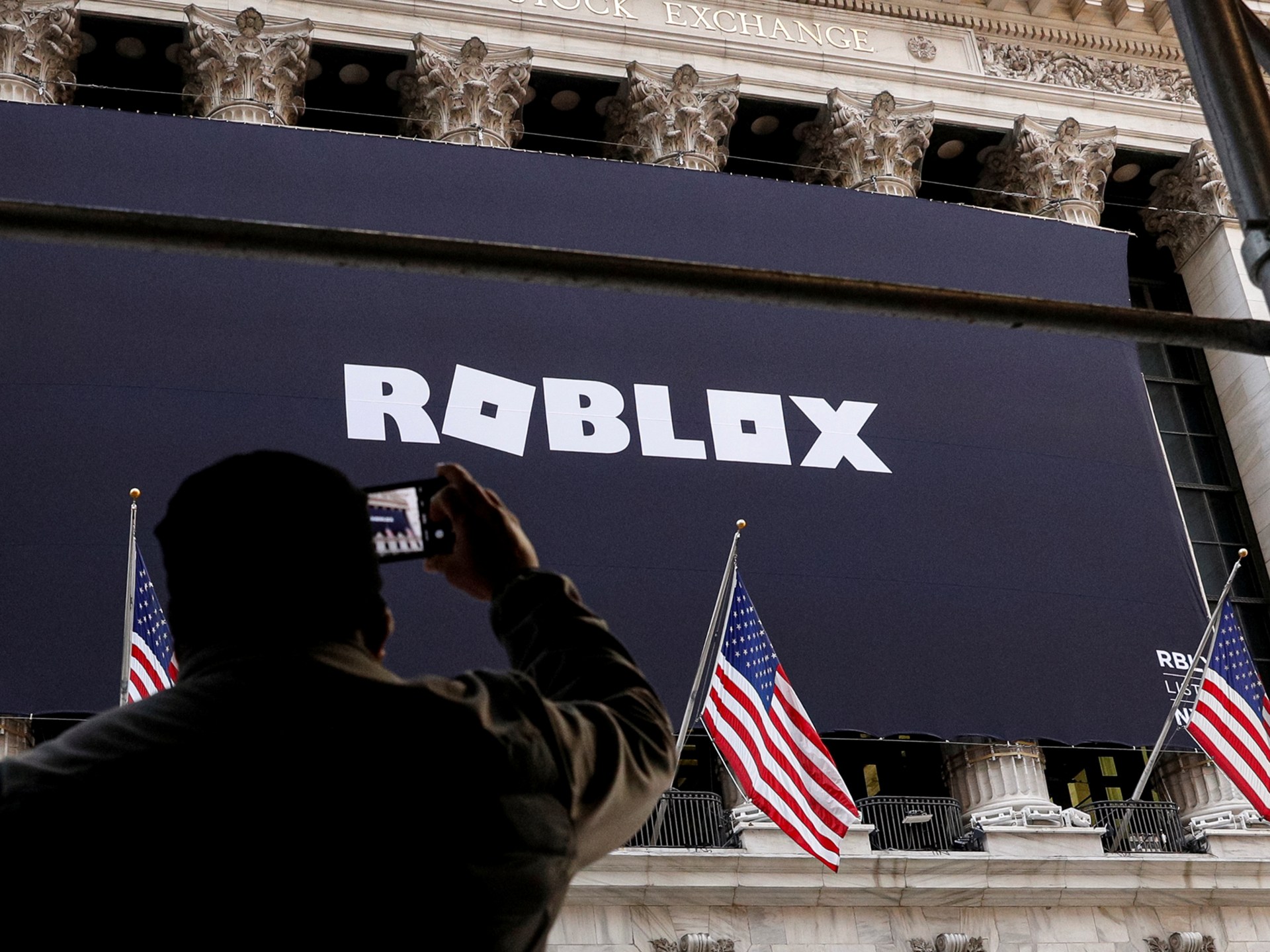 Netherlands watchdog probing Roblox over risks to children