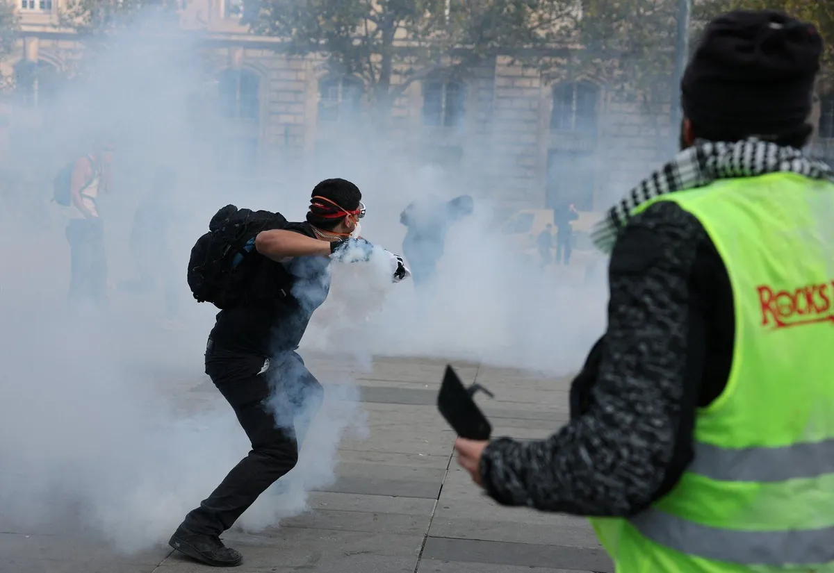 France tackles new wave of nationwide protests