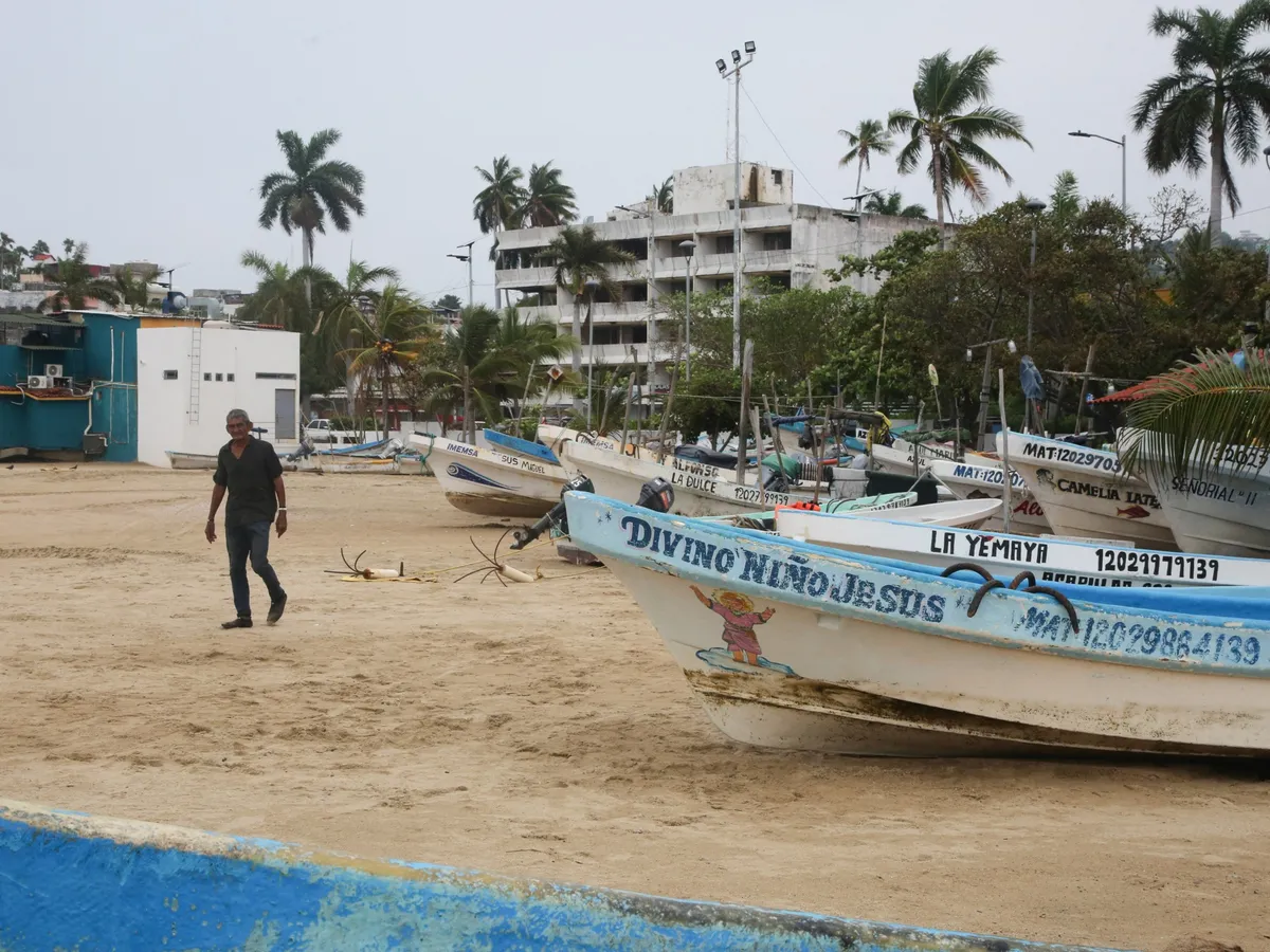 Hurricane Trudy makes its way towards Mexico, threatening heavy rain