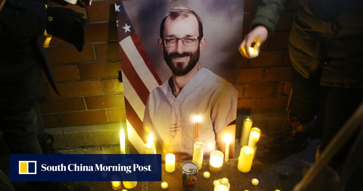 US Justice Department opens civil rights probe into killing of Alex Pretti