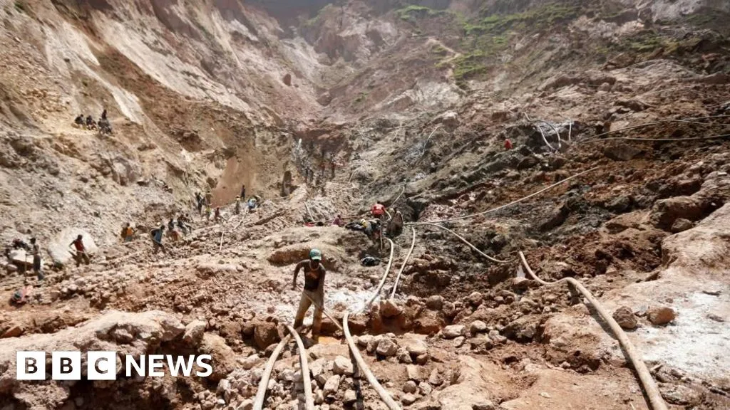 More than 200 killed in mine collapse in DR Congo