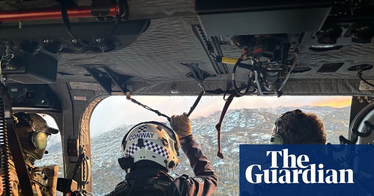 Victoria police launch new search for fugitive Dezi Freeman based on intelligence derived from ‘gunshot’