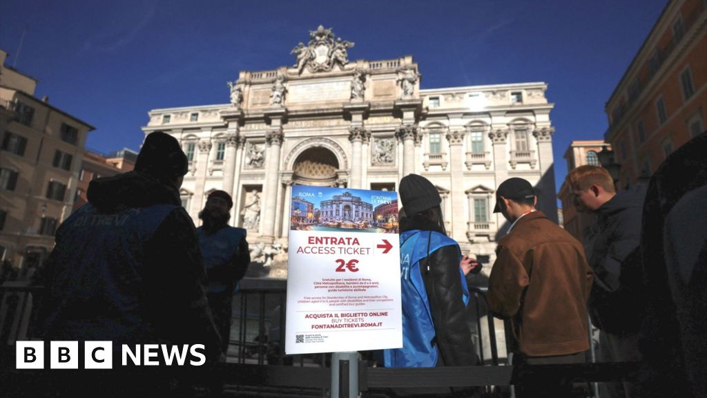 'Pay and smile' - Rome visitors face Trevi Fountain charge