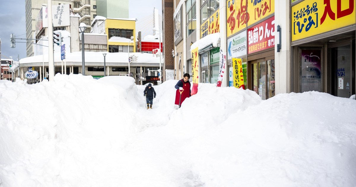 Record-breaking snow blankets Japan, killing at least 30 people