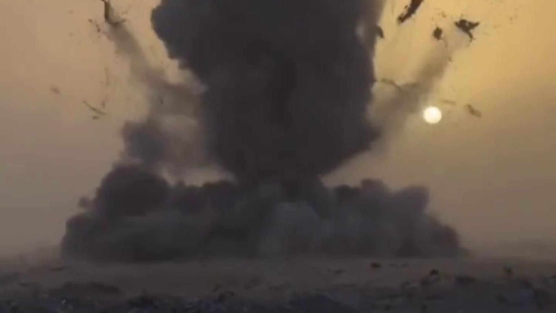 Israel reopens Rafah crossing but continues bombing Palestinians