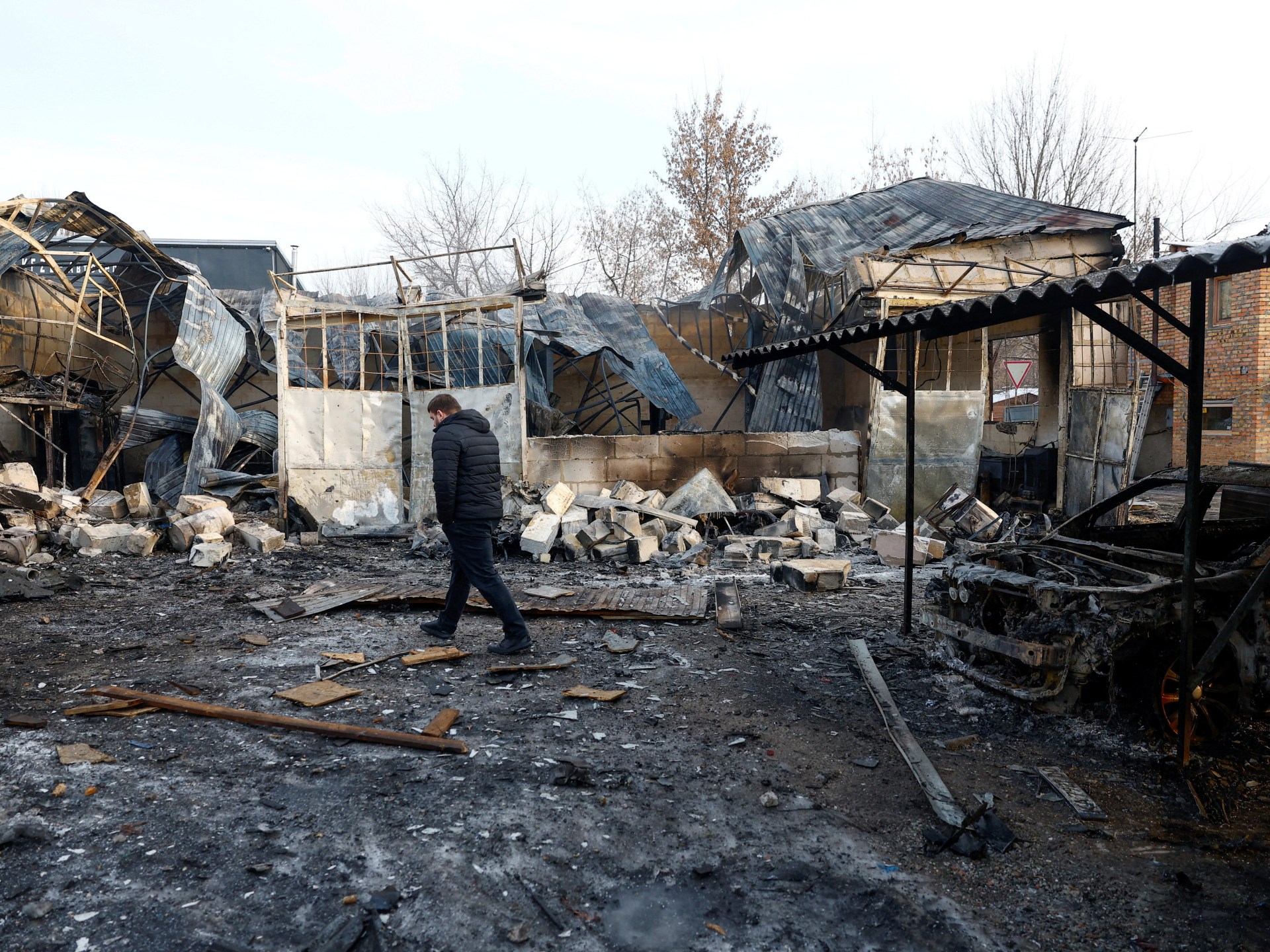 Global conflicts pushing humanitarian law to breaking point, report warns