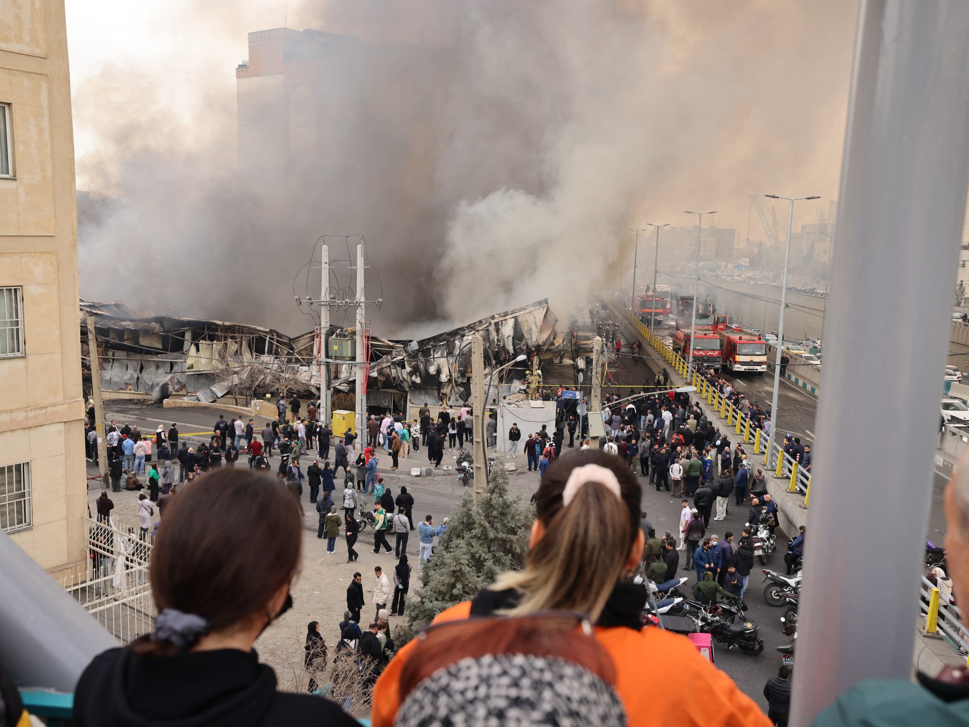 ‘Extensive’ fire breaks out at Tehran shopping centre