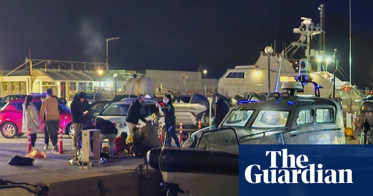 Collision between Greek coastguard patrol and and migrant boat kills 14