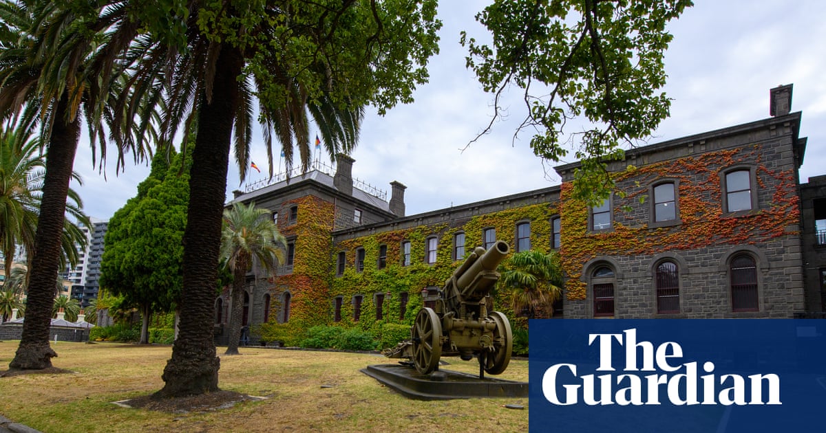 ADF veterans warn selloff of 60 historic defence properties will take a decade and cost billions